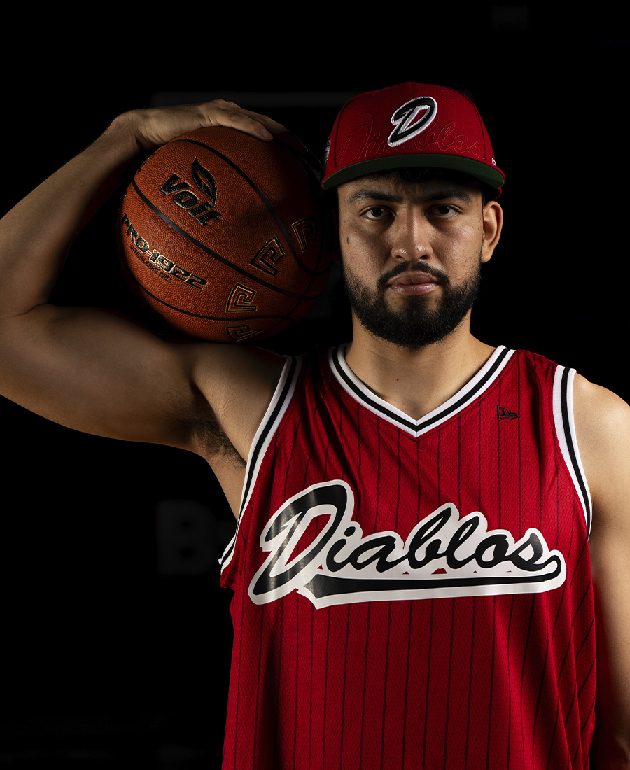 Look urbano con playera Diablos Rojos